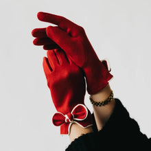 Bow Gloves