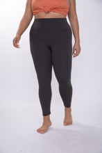 CURVY Tapered Band Essential Solid Highwaist Leggings-Charcoal