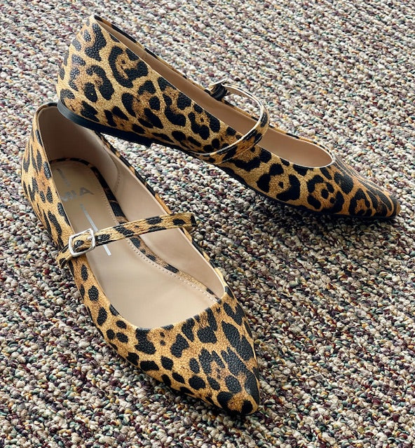 Aviba Leopard Flats