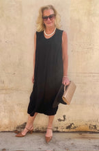 GLADIOLA CREPE MAXI DRESS-Black