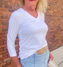 LuLuB V-Neck 3/4 Slv Top-WHT