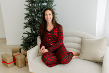 Women's Print Long Sleeve Collared Pajama Set (Winter Lodge Plaid)