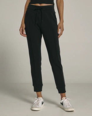 REV™ Slim Fit Jogger-Black