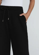 Elevate Straight Leg Pant