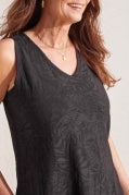 V NECK TANK TOP W/CURVED HEM-BLACK