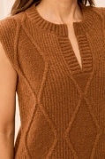 SPLIT CREW NECK SWEATER VEST-Hazelwood