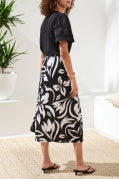 PULL ON WRAP FRONT SKIRT-BLACK