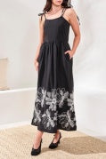 SLVLESS DRESS W/EMBROIDERY-BLACK