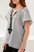 S/S BLOUSE W/ TAPE DTL-BLACK