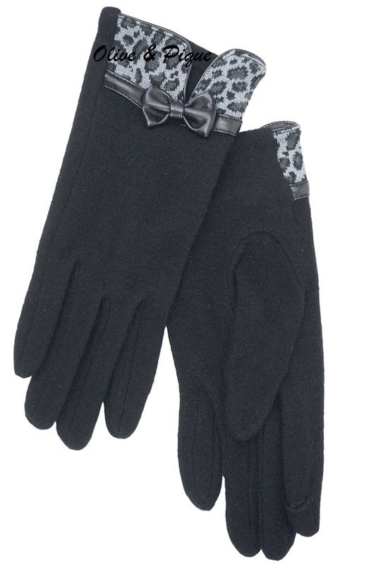 Black/Grey Leopard Text Glove